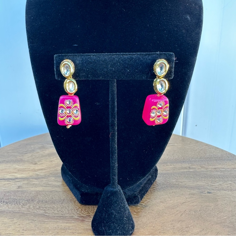Kundan Pink Beaded Choker Necklace Set | Indian Floral Statement Jewelry - Picture 7 of 9